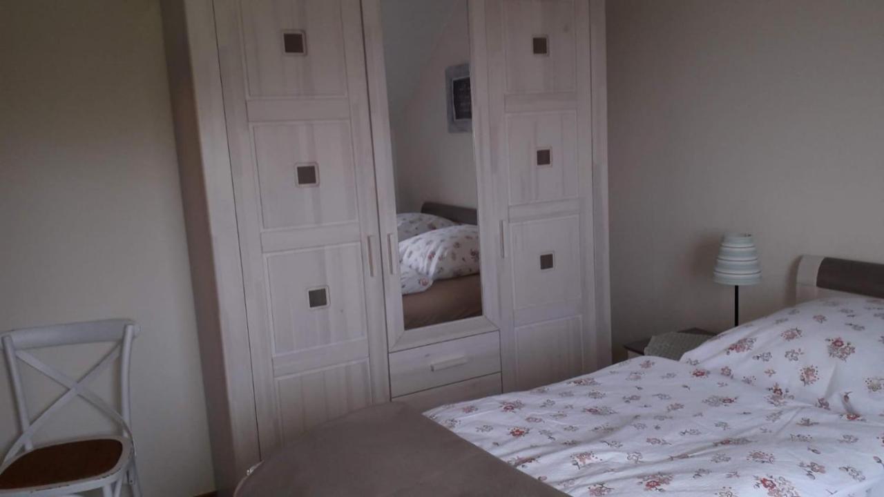 Ferienwohnung Am Dorfteich Fehmarn Exteriör bild